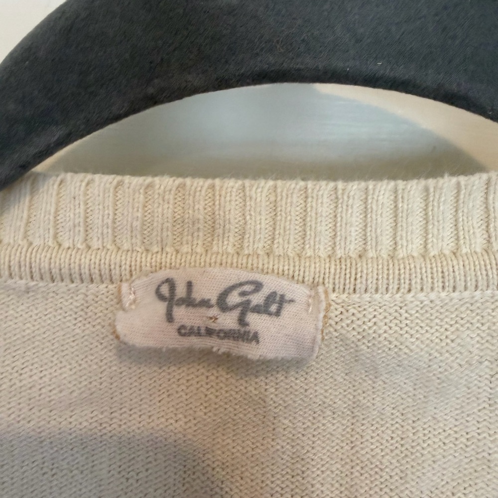Brandy Melville Cream & Dark Green Argyle V-Neck Sweater - Picture 2 of 3